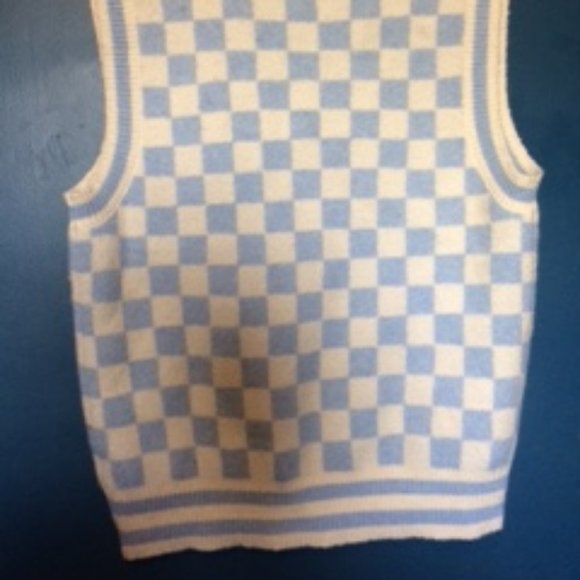 Sweater vest - Picture 2 of 3